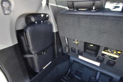2015 Toyota Sienna SE Premium 8-Passenger   - Photo 10 - Midway City, CA 92655