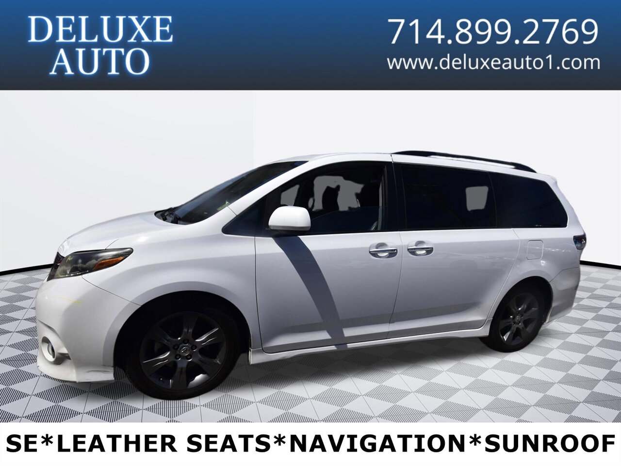 2015 Toyota Sienna SE Premium 8-Passenger   - Photo 1 - Midway City, CA 92655