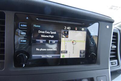 2015 Toyota Sienna SE Premium 8-Passenger   - Photo 17 - Midway City, CA 92655