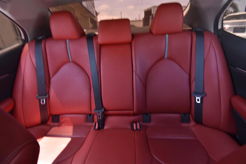 2020 Toyota Camry XSE   - Photo 13 - Midway City, CA 92655