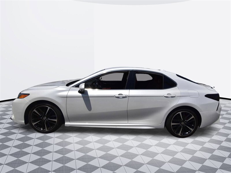 2020 Toyota Camry XSE   - Photo 4 - Midway City, CA 92655