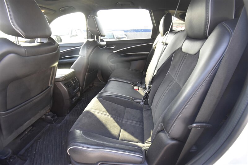 2019 Acura MDX w/Technology/A-Spec Pkg   - Photo 13 - Midway City, CA 92655