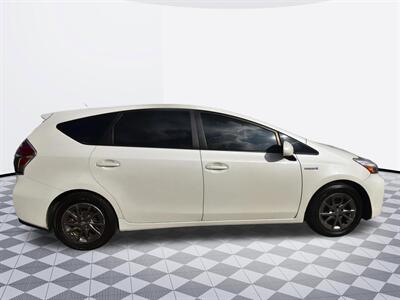 2013 Toyota Prius v Three   - Photo 6 - Midway City, CA 92655