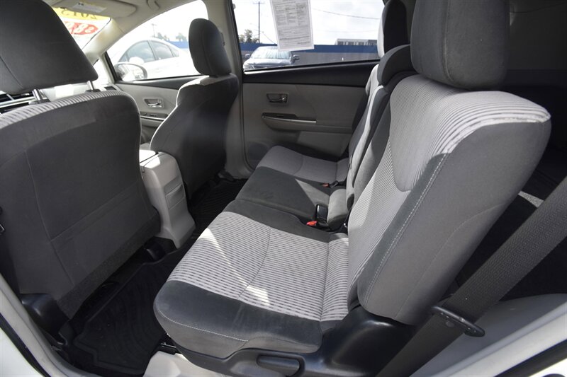 2013 Toyota Prius v Three   - Photo 9 - Midway City, CA 92655