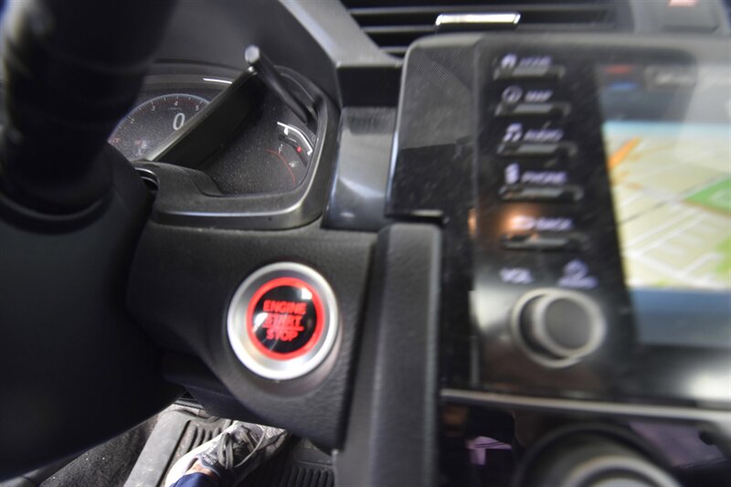 2020 Honda Civic Sport Touring   - Photo 13 - Midway City, CA 92655