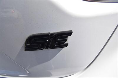 2021 Toyota Corolla SE   - Photo 11 - Midway City, CA 92655