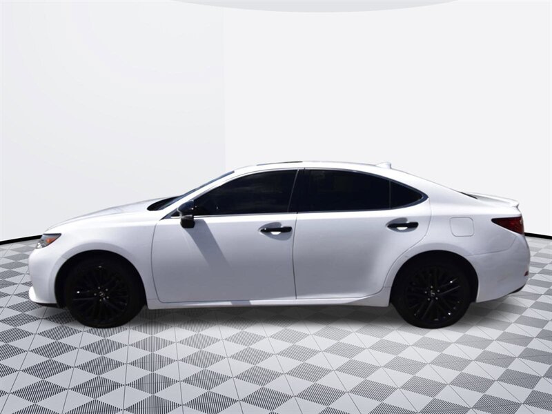 2015 Lexus ES 350 Crafted Line   - Photo 5 - Midway City, CA 92655