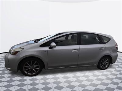 2015 Toyota Prius v Five   - Photo 5 - Midway City, CA 92655