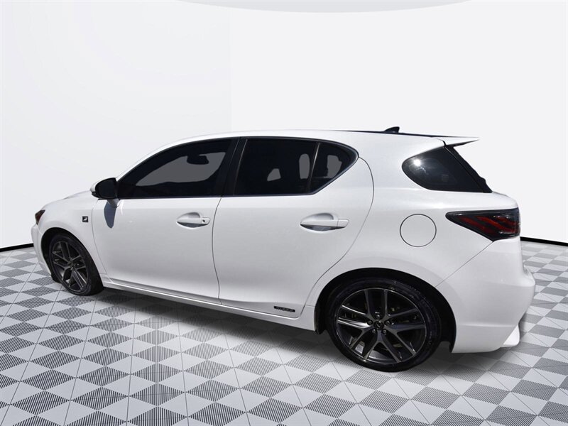 2014 Lexus CT 200h Hybrid   - Photo 3 - Midway City, CA 92655