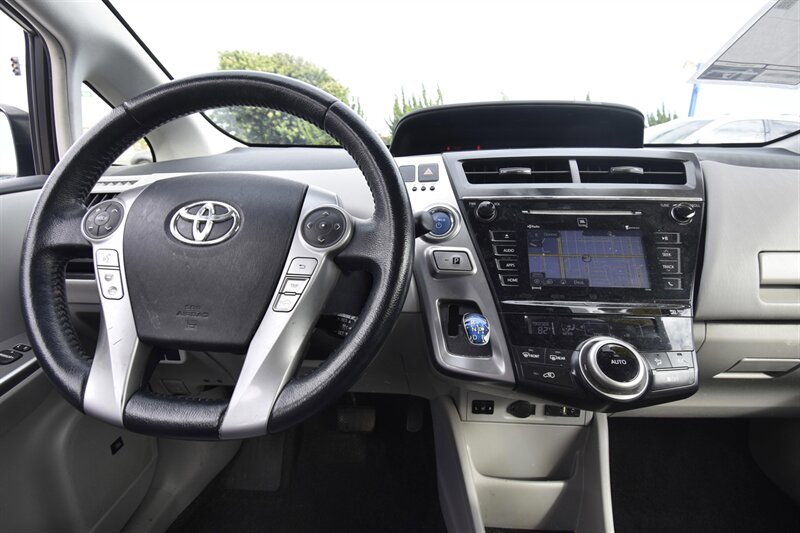 2017 Toyota Prius v Five*NAVIGATION*PANOROMA ROOF   - Photo 16 - Midway City, CA 92655