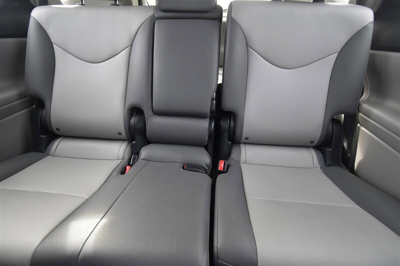 2017 Toyota Prius v Five*NAVIGATION*PANOROMA ROOF   - Photo 14 - Midway City, CA 92655