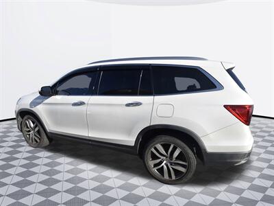 2017 Honda Pilot Touring   - Photo 5 - Midway City, CA 92655