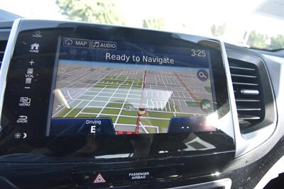 2017 Honda Pilot Touring   - Photo 9 - Midway City, CA 92655