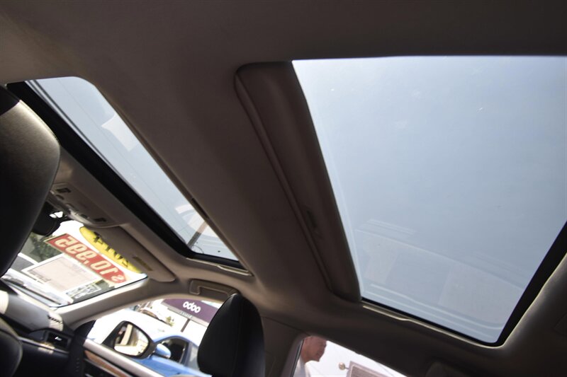 2014 Lexus ES 350 NAVIGATION*PANOROMA ROOF   - Photo 15 - Midway City, CA 92655