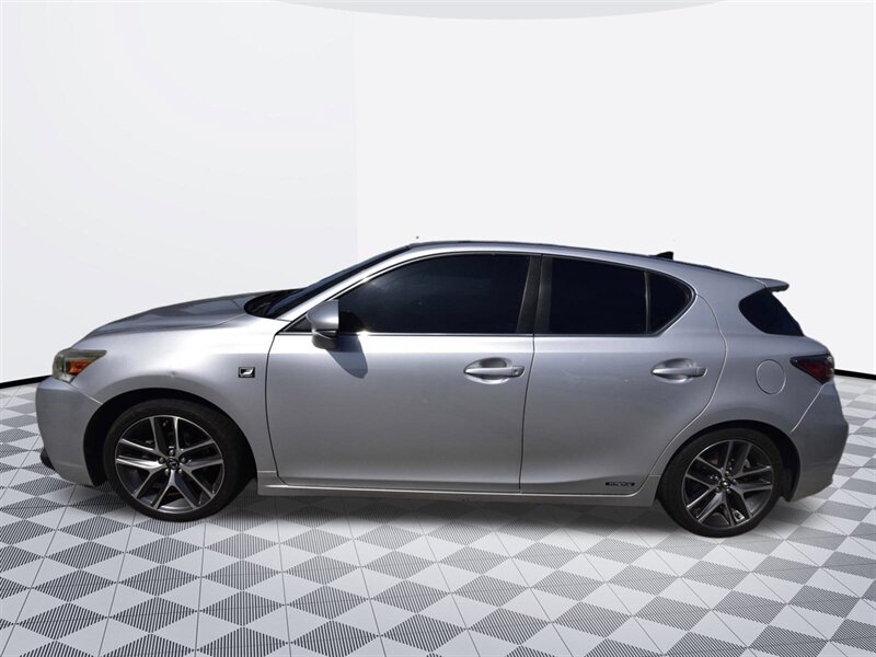 2016 Lexus CT 200h Hybrid   - Photo 3 - Midway City, CA 92655