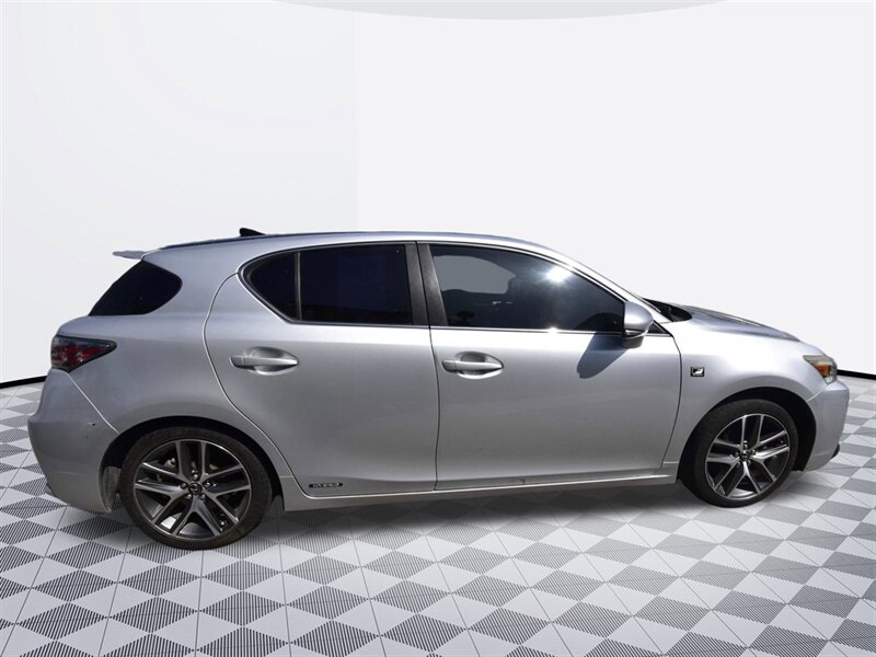2016 Lexus CT 200h Hybrid   - Photo 4 - Midway City, CA 92655