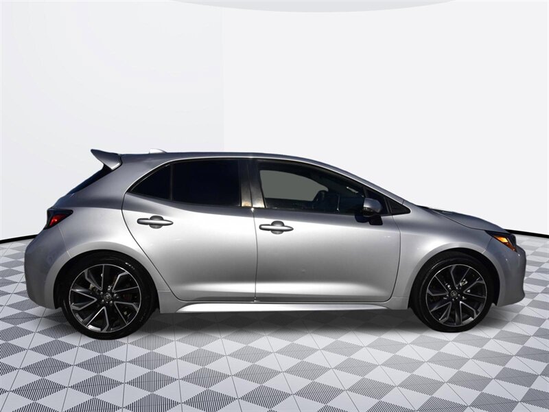 2019 Toyota Corolla Hatchback SE   - Photo 4 - Midway City, CA 92655