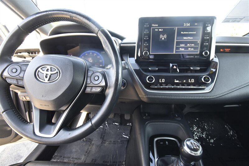 2019 Toyota Corolla Hatchback SE   - Photo 8 - Midway City, CA 92655