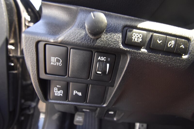 2018 Lexus IS 300 F SPORT   - Photo 12 - Midway City, CA 92655