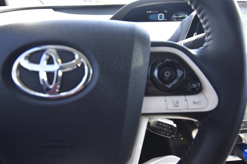 2017 Toyota Prius Prime Premium   - Photo 15 - Midway City, CA 92655