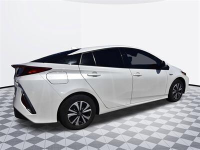 2017 Toyota Prius Prime Premium   - Photo 4 - Midway City, CA 92655