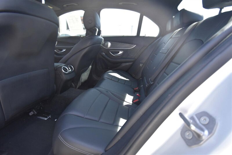 2016 Mercedes-Benz C 300 4MATIC   - Photo 9 - Midway City, CA 92655
