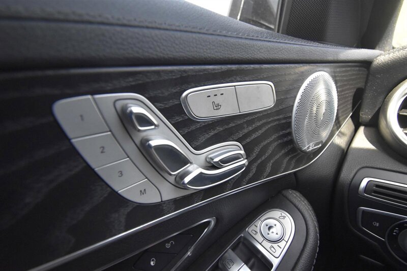 2016 Mercedes-Benz C 300 4MATIC   - Photo 14 - Midway City, CA 92655