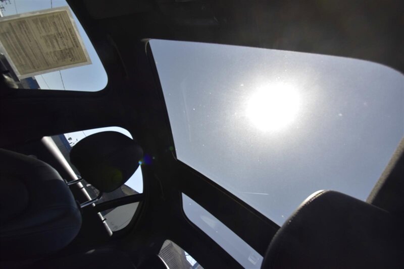 2016 Mercedes-Benz C 300 4MATIC   - Photo 15 - Midway City, CA 92655