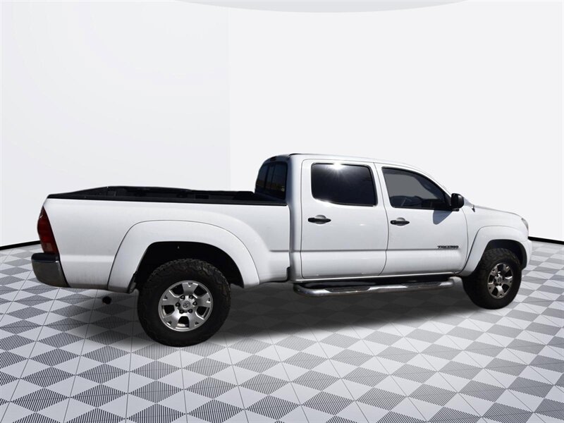 2006 Toyota Tacoma PreRunner - Photo 4 - Midway City, CA 92655