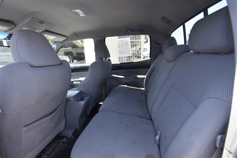 2009 Toyota Tacoma PreRunner   - Photo 11 - Midway City, CA 92655