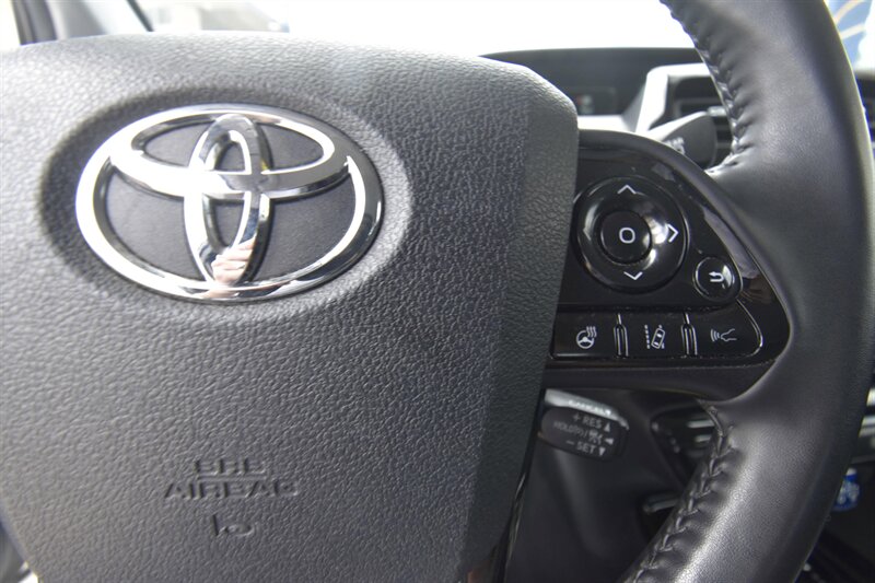 2022 Toyota Prius Nightshade   - Photo 12 - Midway City, CA 92655