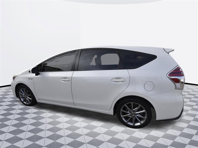 2012 Toyota Prius v Five - Photo 3 - Midway City, CA 92655