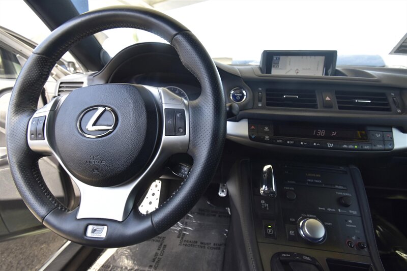 2013 Lexus CT 200h Hybrid   - Photo 10 - Midway City, CA 92655