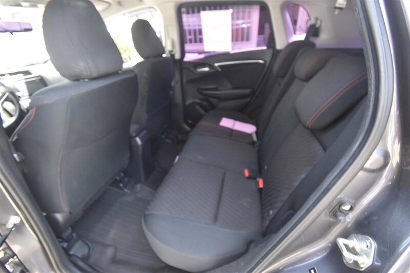 2018 Honda Fit Sport   - Photo 9 - Midway City, CA 92655