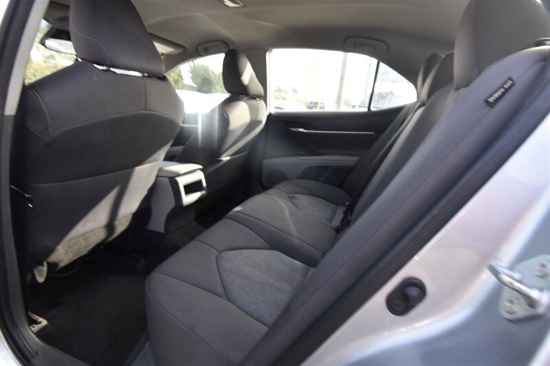 2022 Toyota Camry LE   - Photo 10 - Midway City, CA 92655