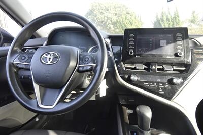 2022 Toyota Camry LE   - Photo 8 - Midway City, CA 92655