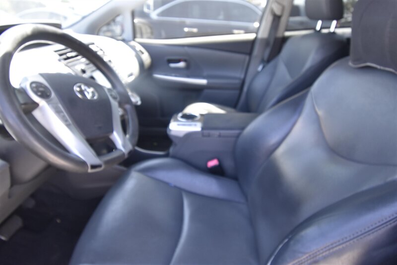 2012 Toyota Prius v Two   - Photo 20 - Midway City, CA 92655