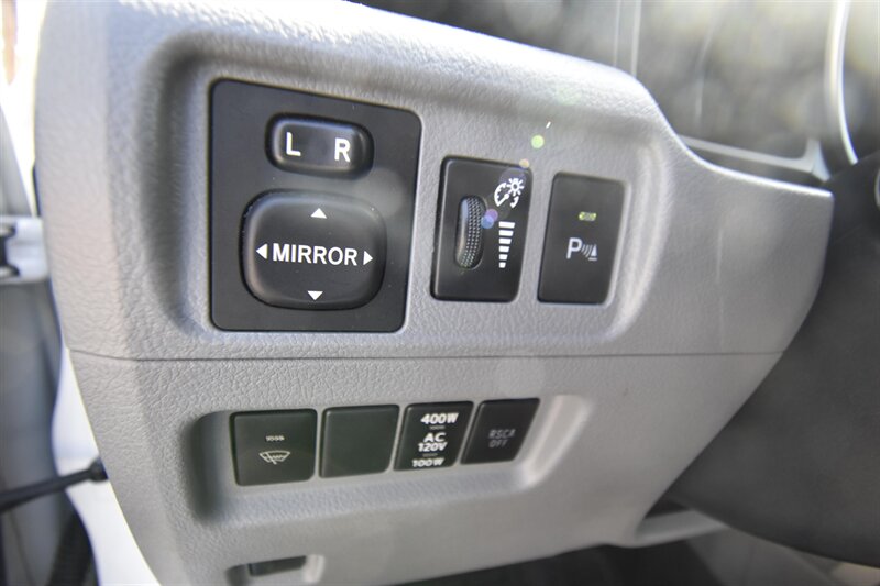 2012 Toyota 4Runner SR5   - Photo 12 - Midway City, CA 92655