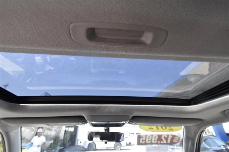 2012 Toyota 4Runner SR5   - Photo 15 - Midway City, CA 92655