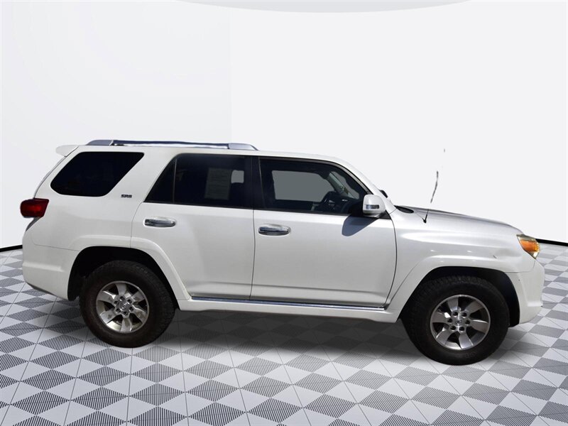 2012 Toyota 4Runner SR5   - Photo 7 - Midway City, CA 92655