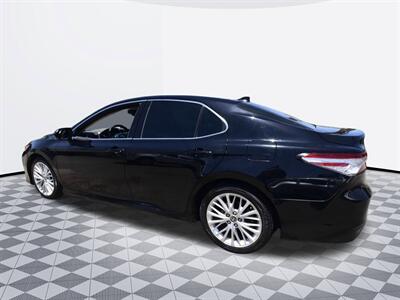 2020 Toyota Camry XLE   - Photo 6 - Midway City, CA 92655