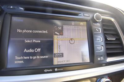 2015 Toyota Highlander Limited   - Photo 14 - Midway City, CA 92655