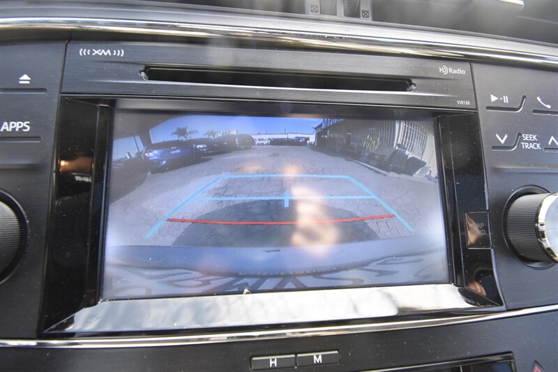 2016 Toyota Avalon Hybrid XLE Premium - Photo 12 - Midway City, CA 92655
