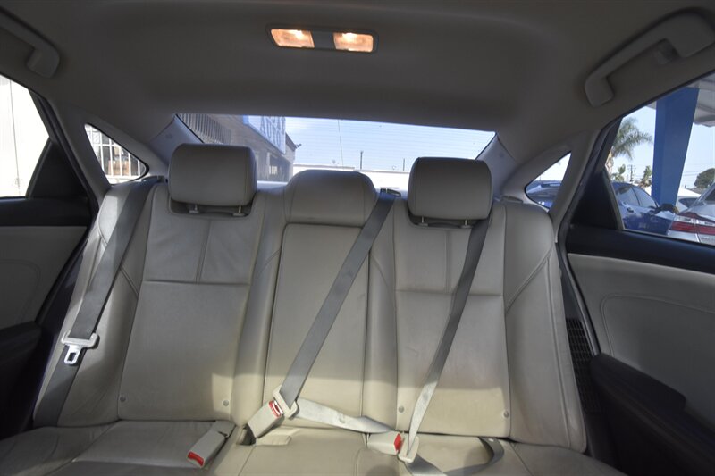 2016 Toyota Avalon Hybrid XLE Premium - Photo 15 - Midway City, CA 92655
