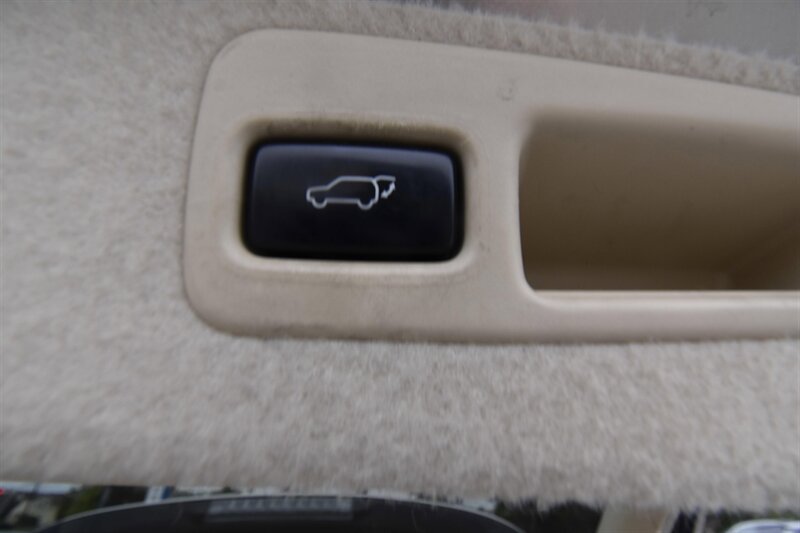 2015 Lexus RX 450h NAVIGATION - Photo 18 - Midway City, CA 92655