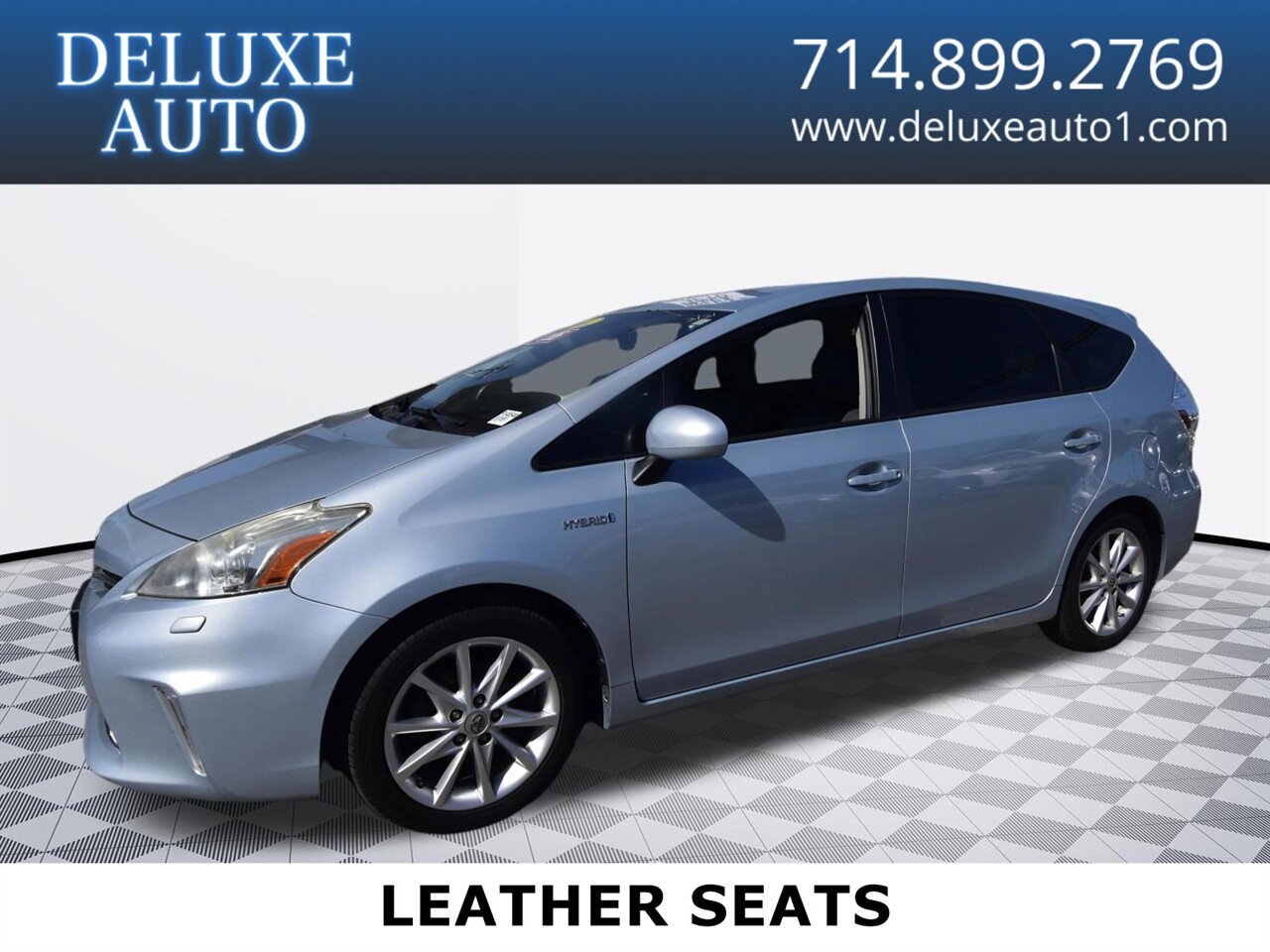 2014 Toyota Prius v Five