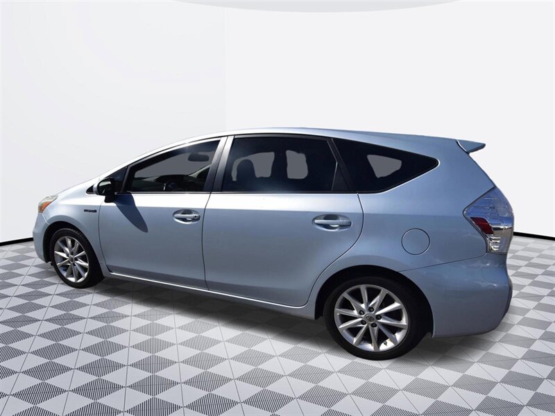 2014 Toyota Prius v Five - Photo 3 - Midway City, CA 92655