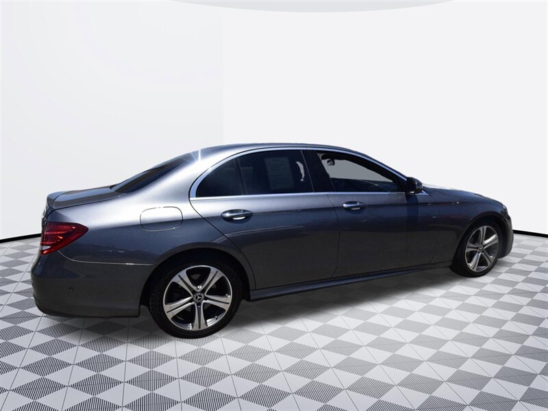2017 Mercedes-Benz E 300 - Photo 7 - Midway City, CA 92655