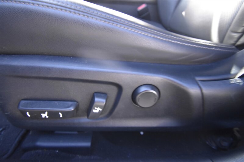 2016 Lexus IS 200t - Photo 12 - Midway City, CA 92655