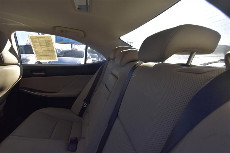 2017 Lexus IS 200t - Photo 11 - Midway City, CA 92655